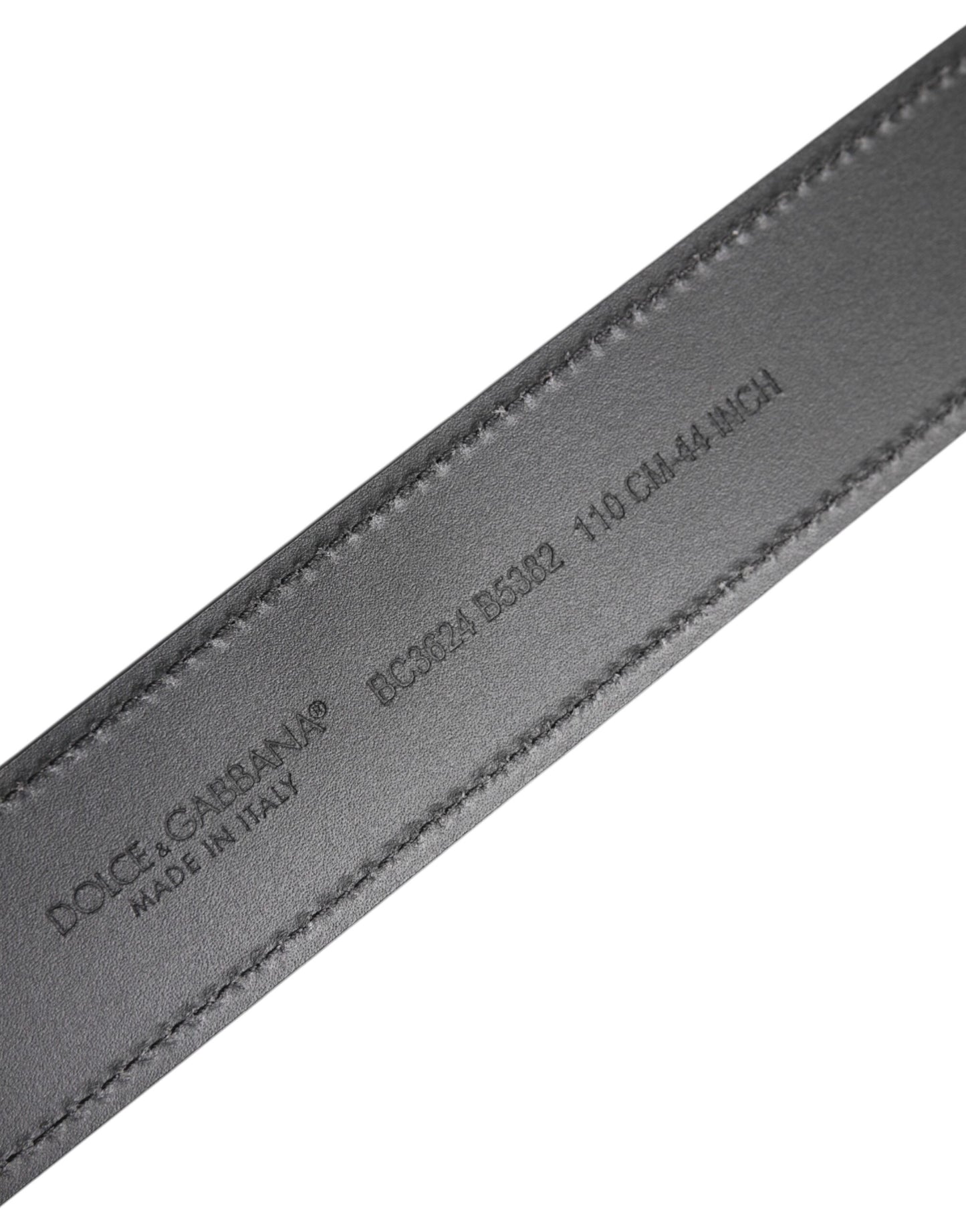 Dolce & Gabbana – Klassischer Gürtel aus schwarzem Leder mit Metall-Logoschnalle