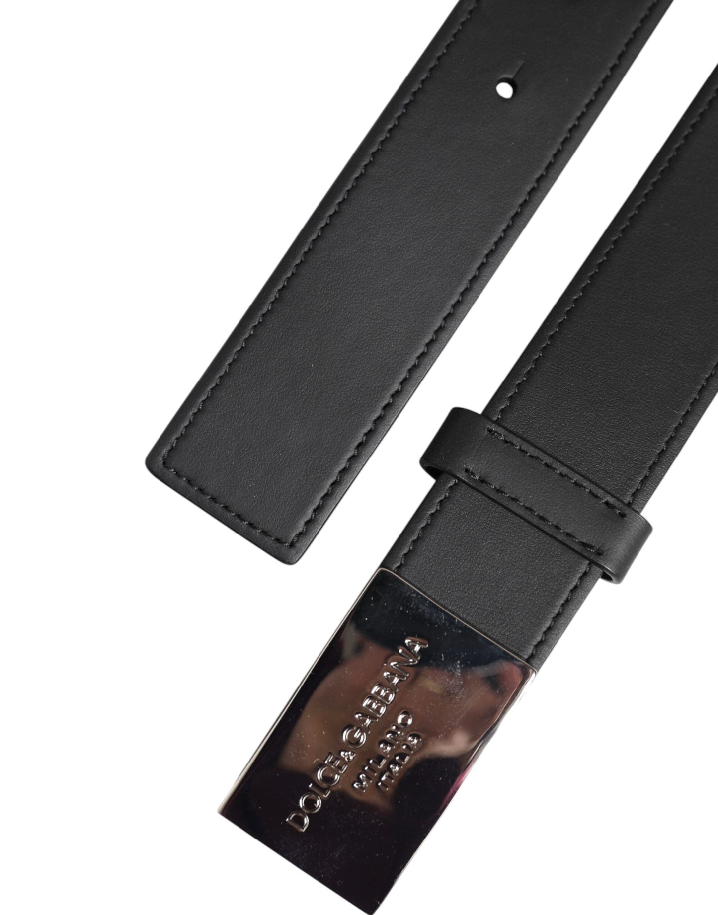 Dolce & Gabbana – Klassischer Gürtel aus schwarzem Leder mit Metall-Logoschnalle