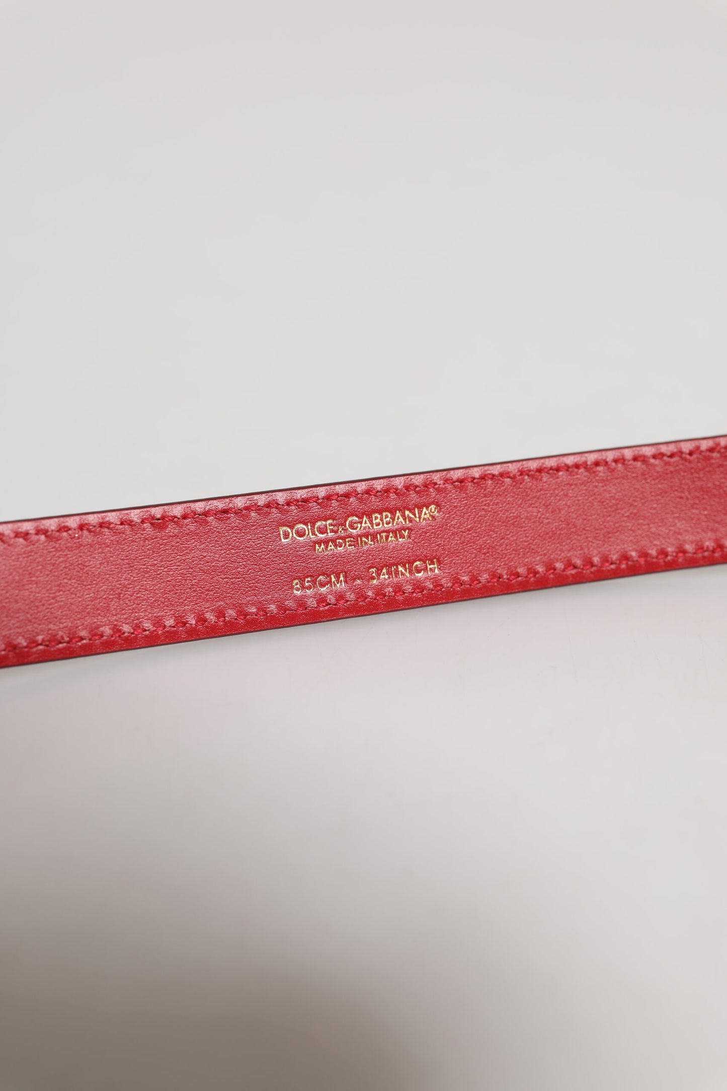 Dolce & Gabbana – Roter Gürtel mit Metallschnalle und eingraviertem Logo