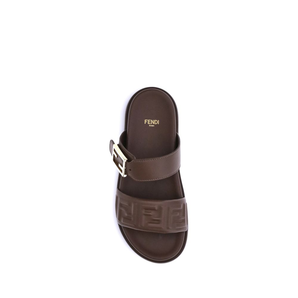 Fendi-Sandalen mit Logo