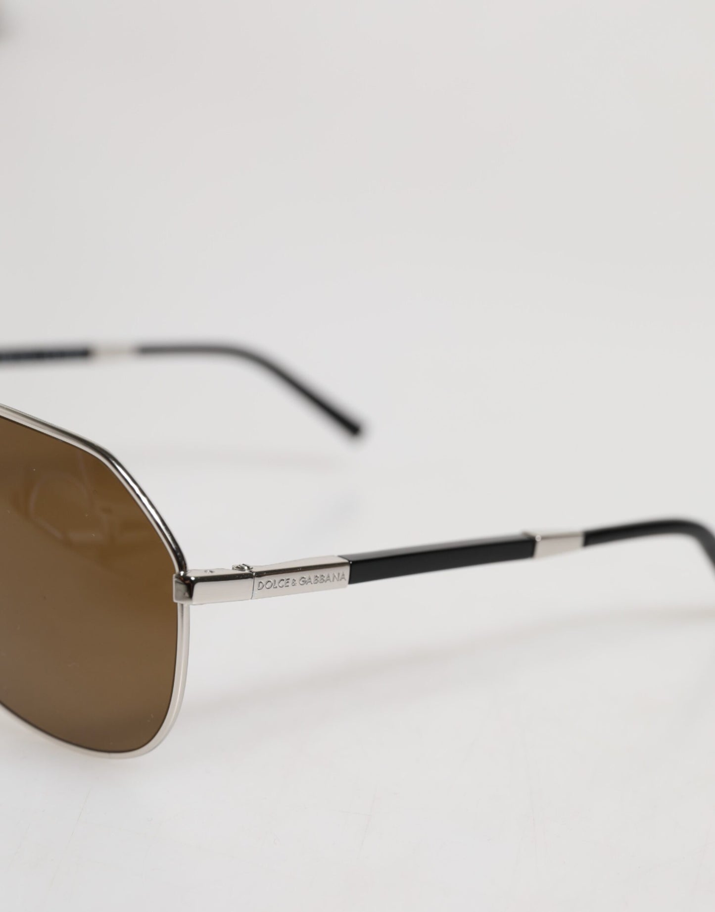 Dolce & Gabbana DG2073 Klassische Pilotensonnenbrille aus silbernem Stahl mit braunen Gläsern