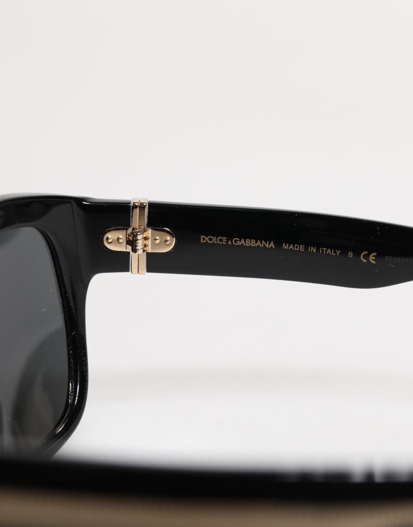 Dolce & Gabbana Schwarze quadratische Acetat-Sonnenbrille DG4398-F