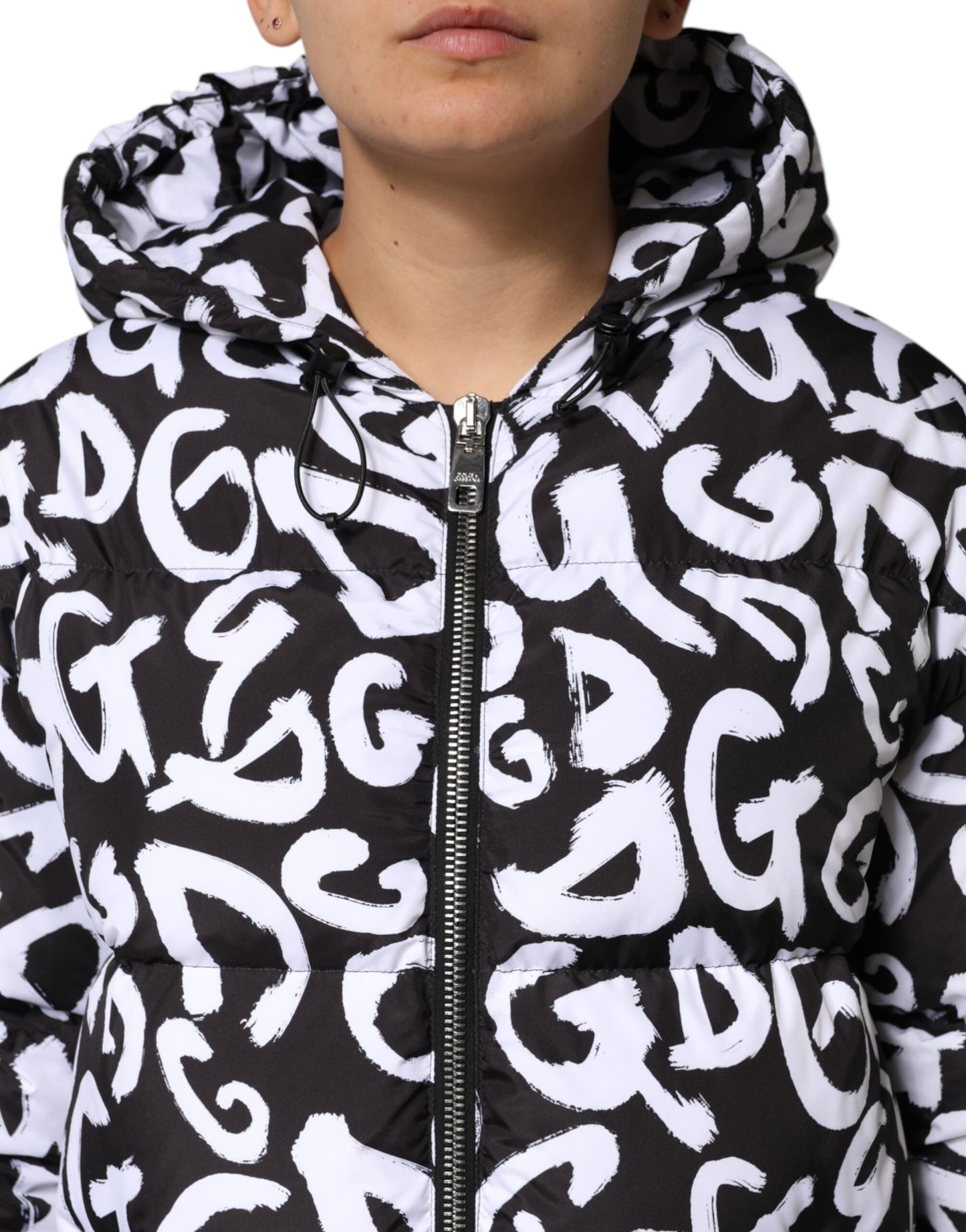 Dolce & Gabbana – DG Mania – Langer Mantel mit Kapuze in Schwarz und Weiß