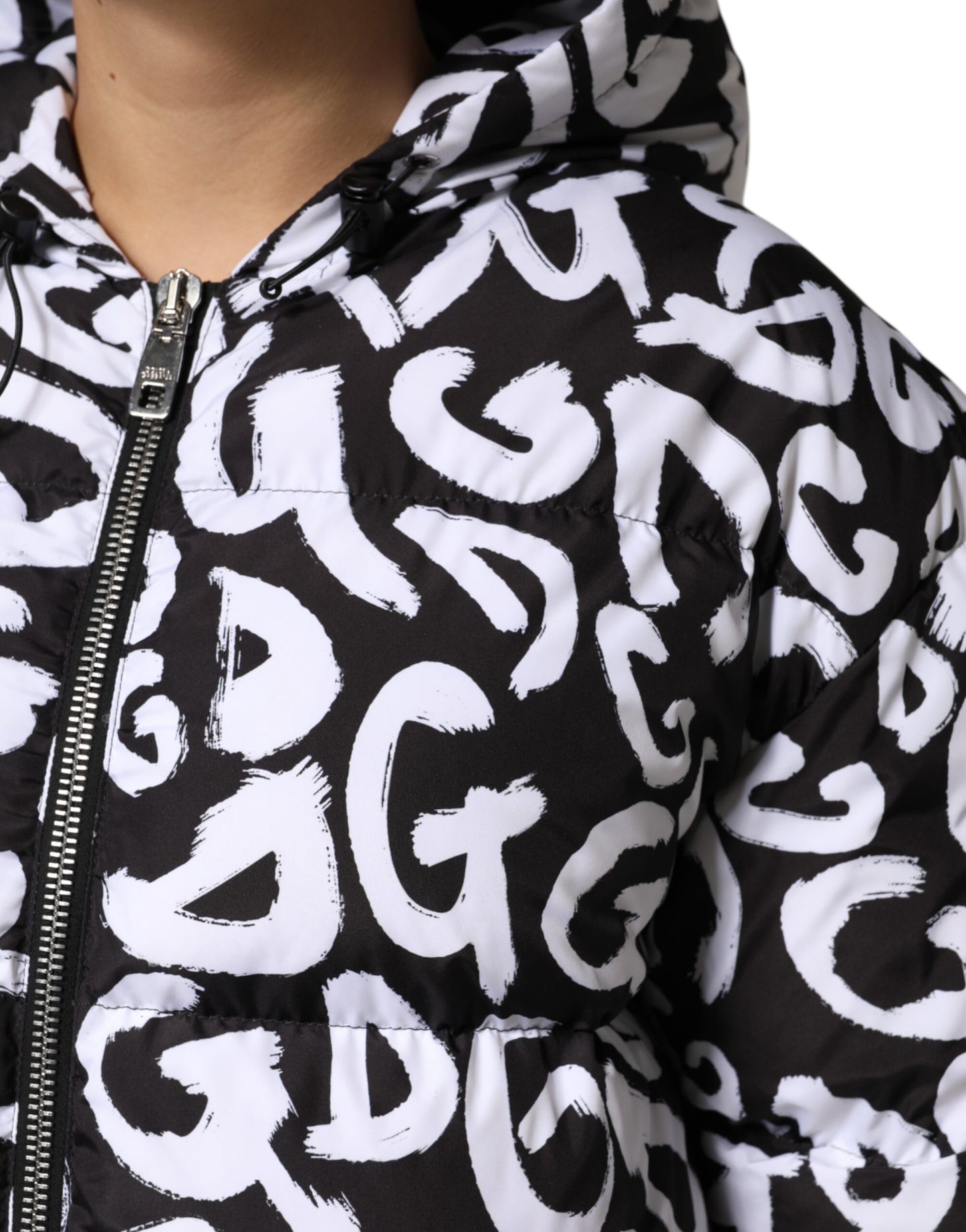 Dolce & Gabbana – DG Mania – Langer Mantel mit Kapuze in Schwarz und Weiß
