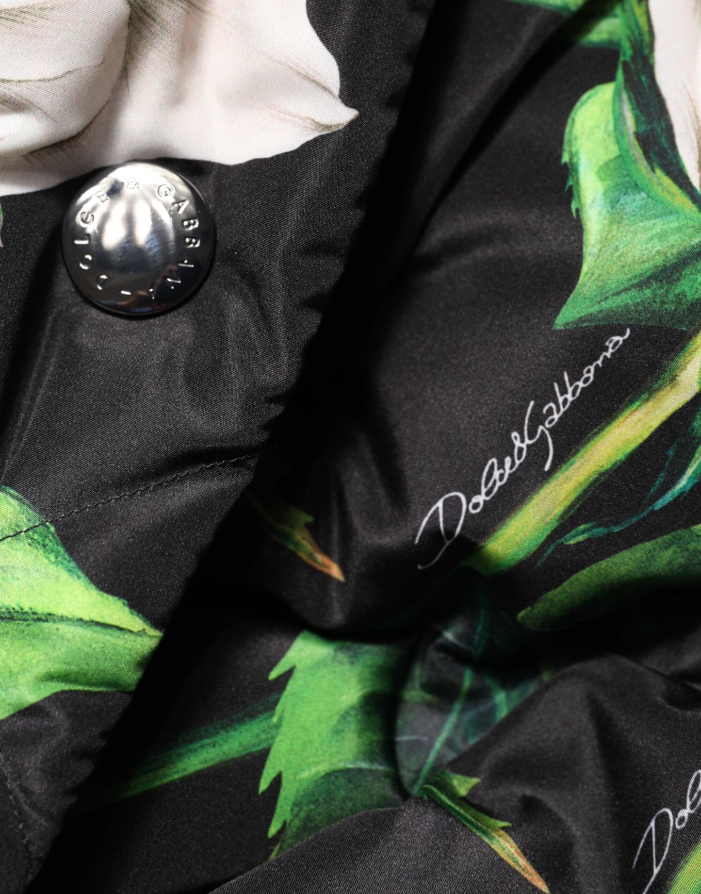 Dolce & Gabbana – Schwarze Steppjacke mit Blumenmuster