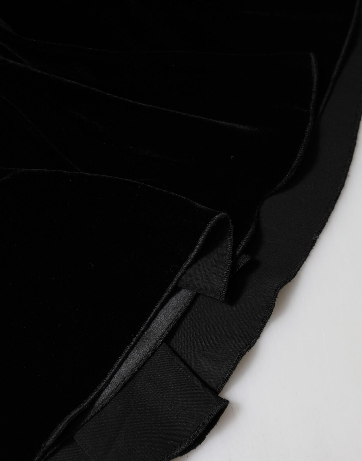 Dolce & Gabbana – Schwarzer ausgestellter Midirock mit hoher Taille