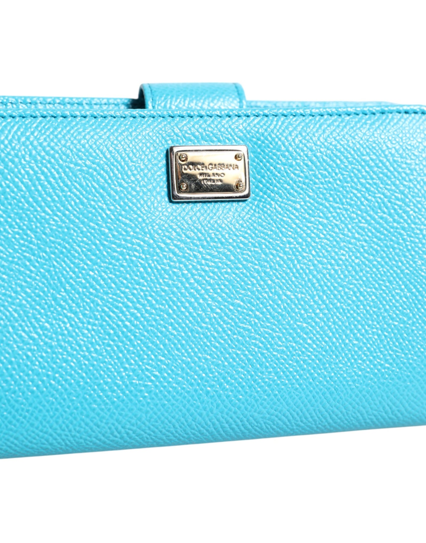 Dolce & Gabbana Hellblaue, zweifach faltbare Clutch aus Leder im Kontinentalstil