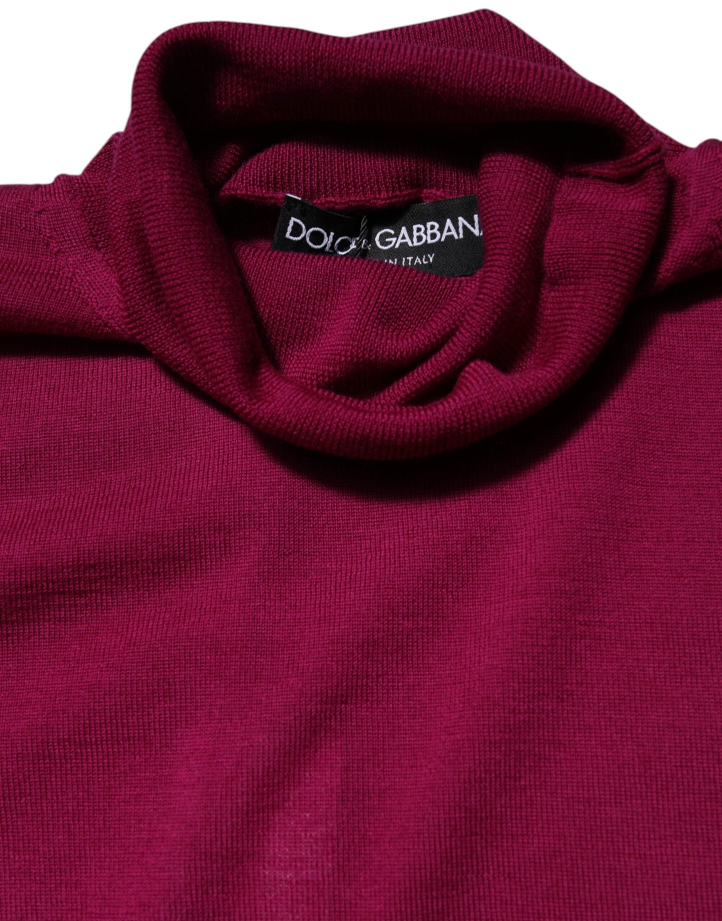 Dolce & Gabbana – Langärmliger Rollkragenpullover aus Wolle in Fuchsia