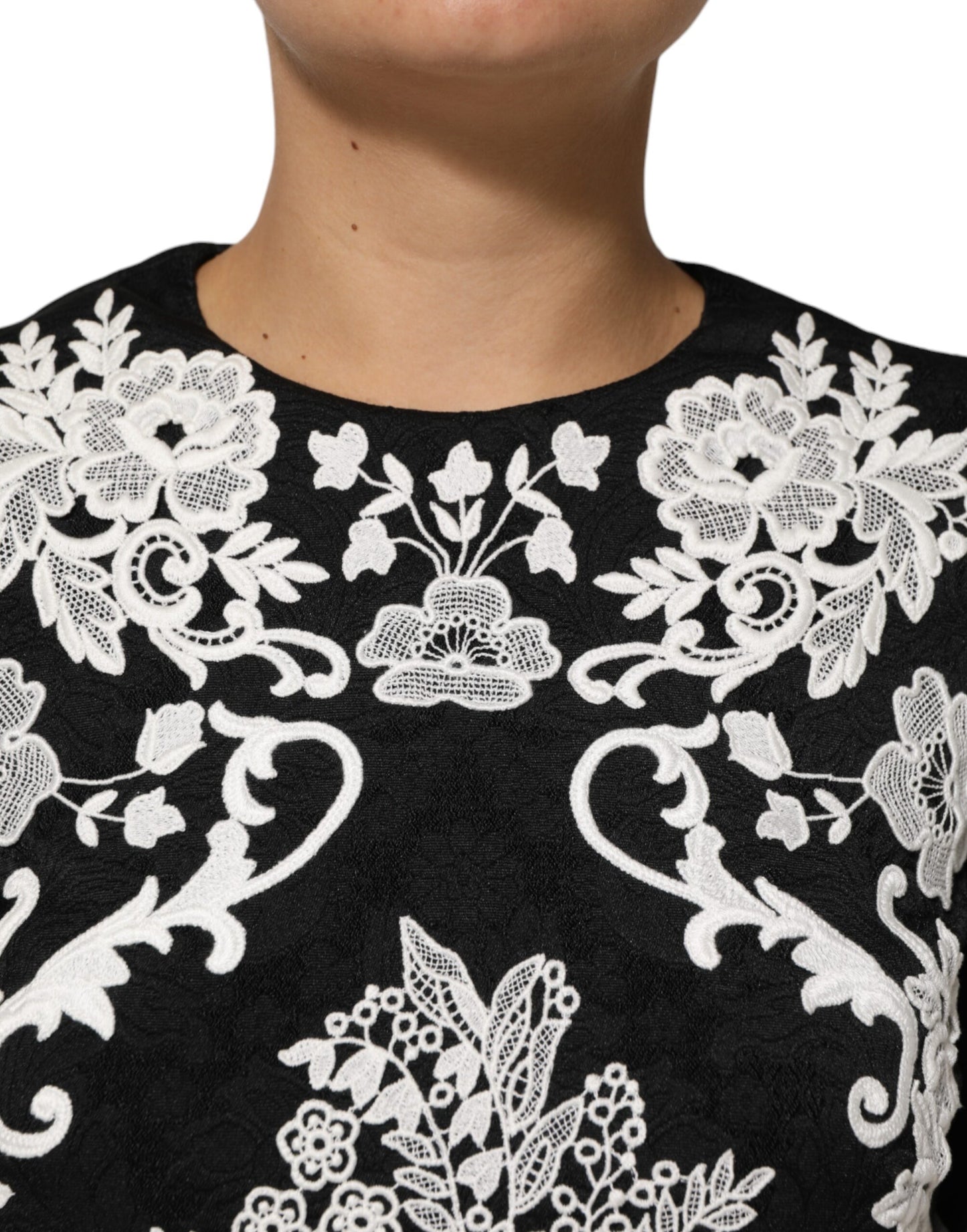 Dolce & Gabbana – Schwarzes A-Linien-Kleid mit kurzen Ärmeln und Spitzenbesatz