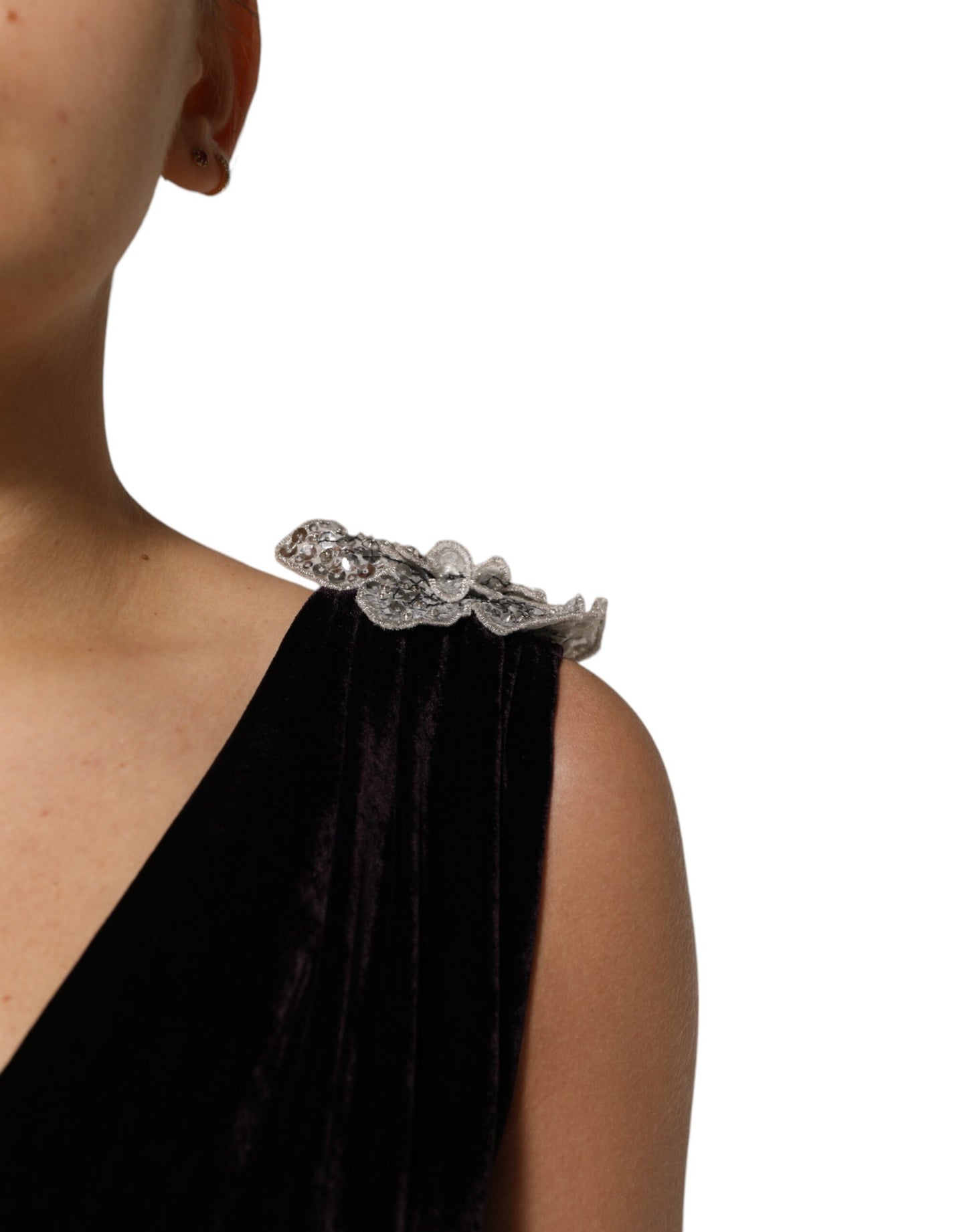 Dolce & Gabbana – A-Linien-Kleid aus schwarzem Samt mit Blumenverzierung