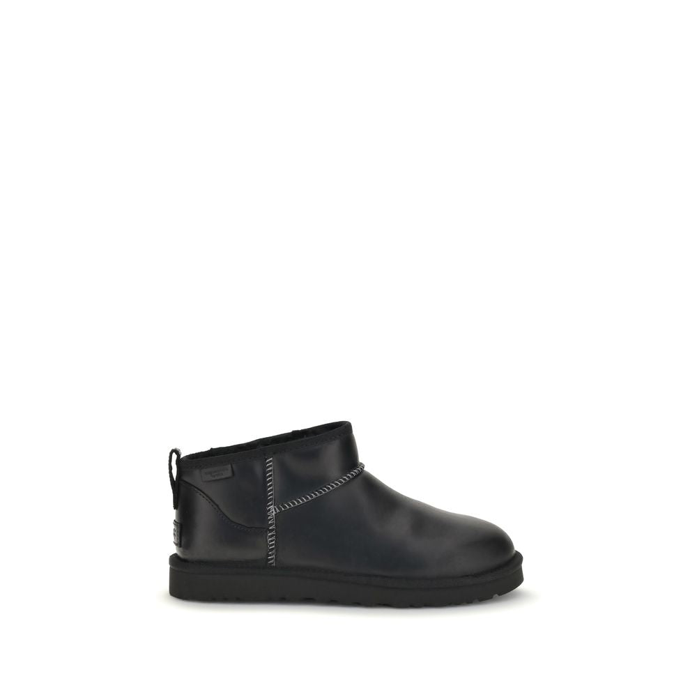 UGG Ultra Mini Schneestiefel aus Leder