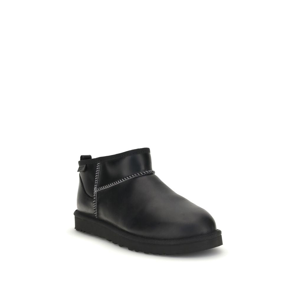 UGG Ultra Mini Schneestiefel aus Leder