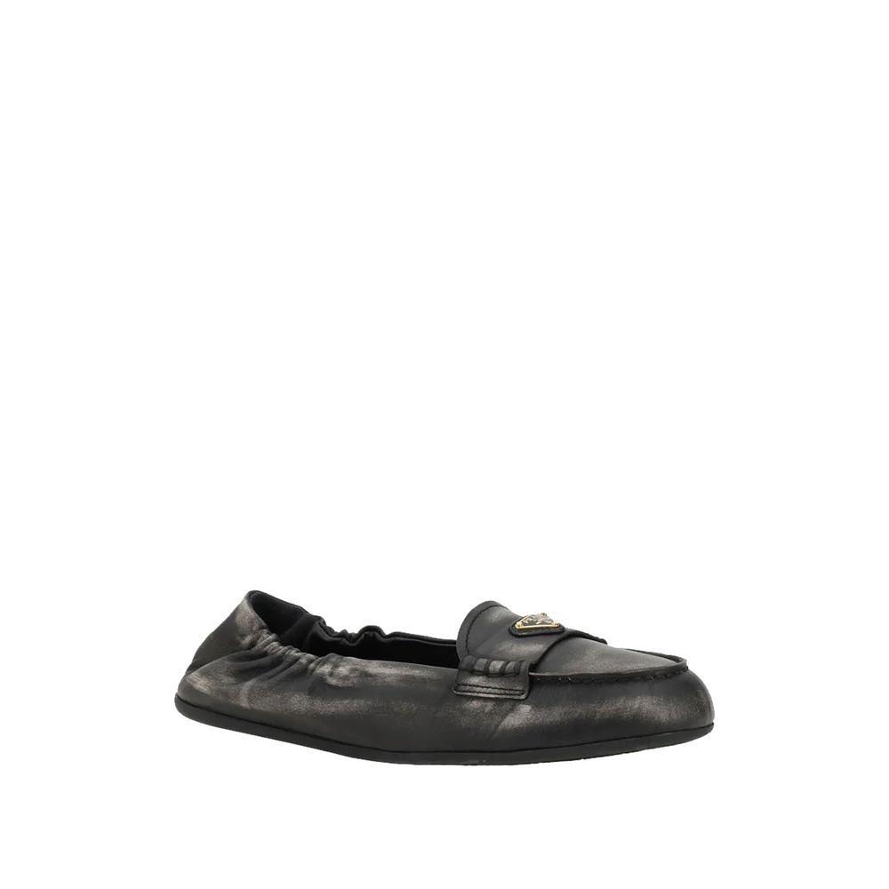 Prada – Loafer aus Leder mit Vintage-Effekt