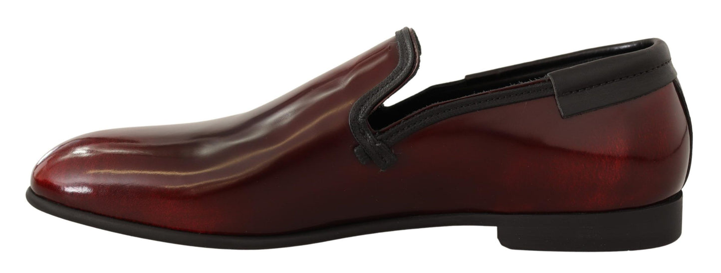 Dolce &amp; Gabbana – Bordeauxfarbene Loafer aus Lackleder
