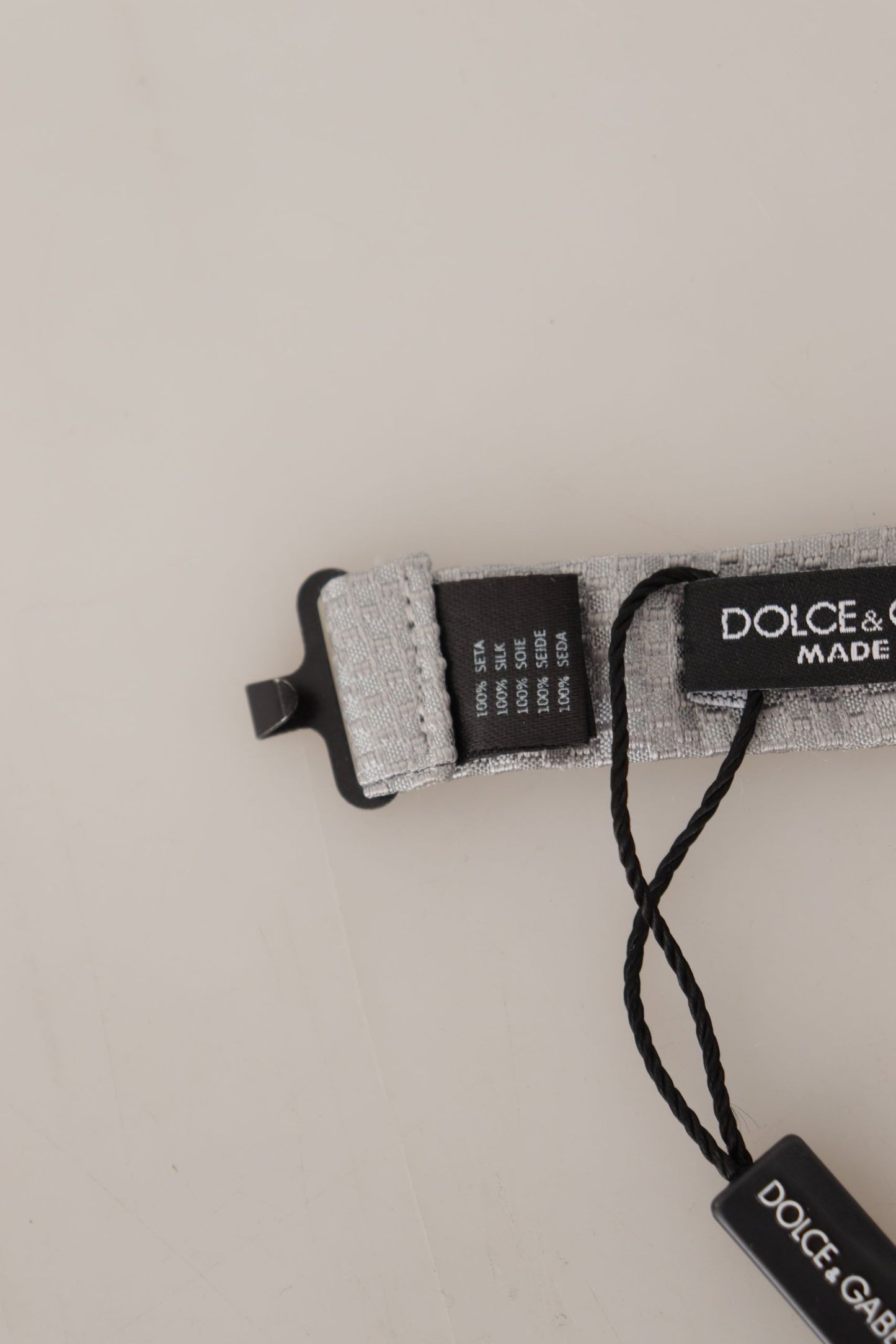 Dolce &amp; Gabbana – Graue Papillon-Krawatte aus 100 % Seide mit verstellbarem Hals