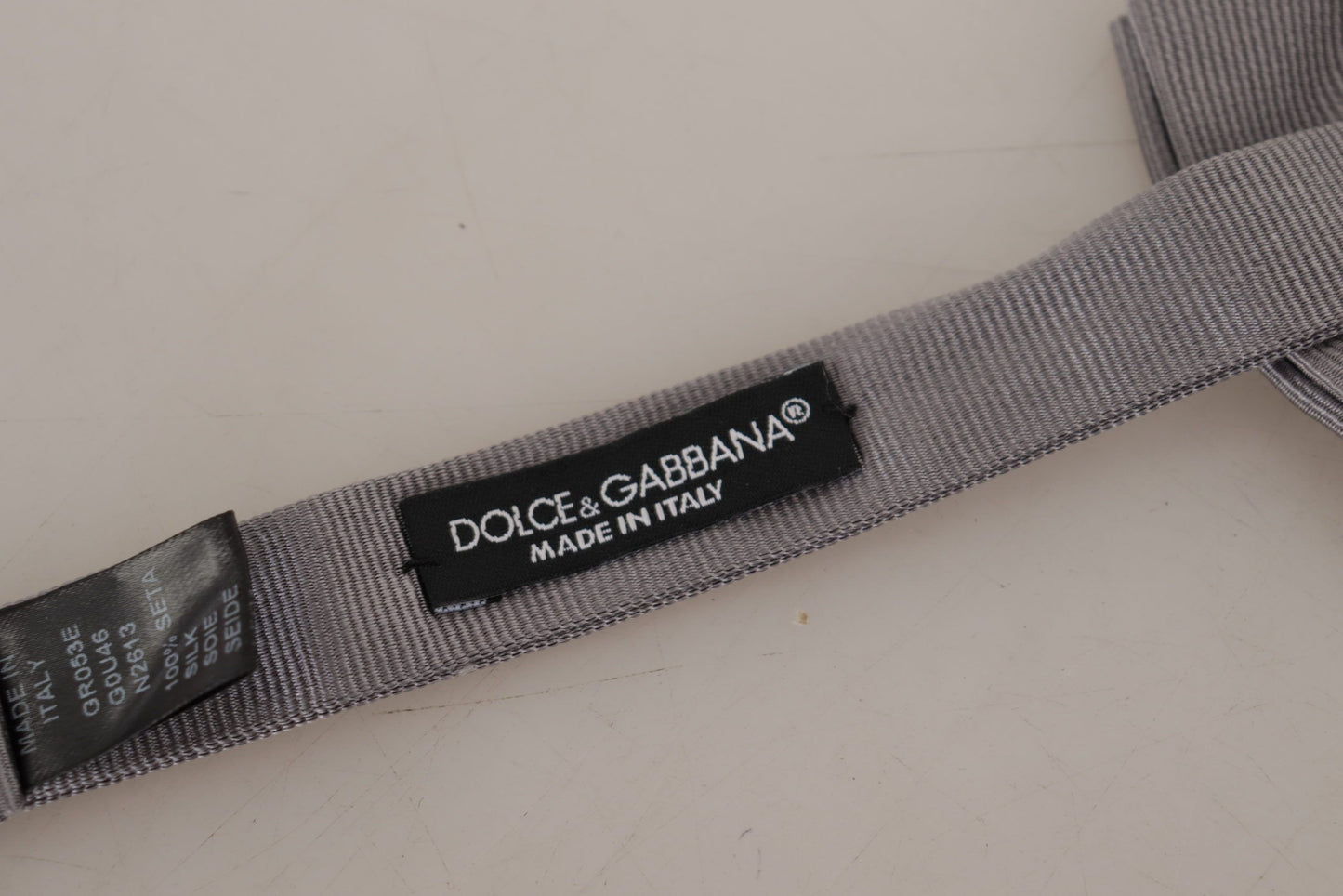 Dolce &amp; Gabbana – Graue Papillon-Krawatte aus 100 % Seide mit verstellbarem Hals