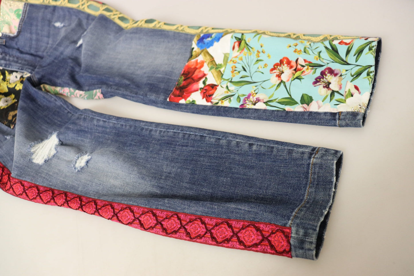 Dolce &amp; Gabbana Blaue Patchwork-Jeans mit hoher Taille