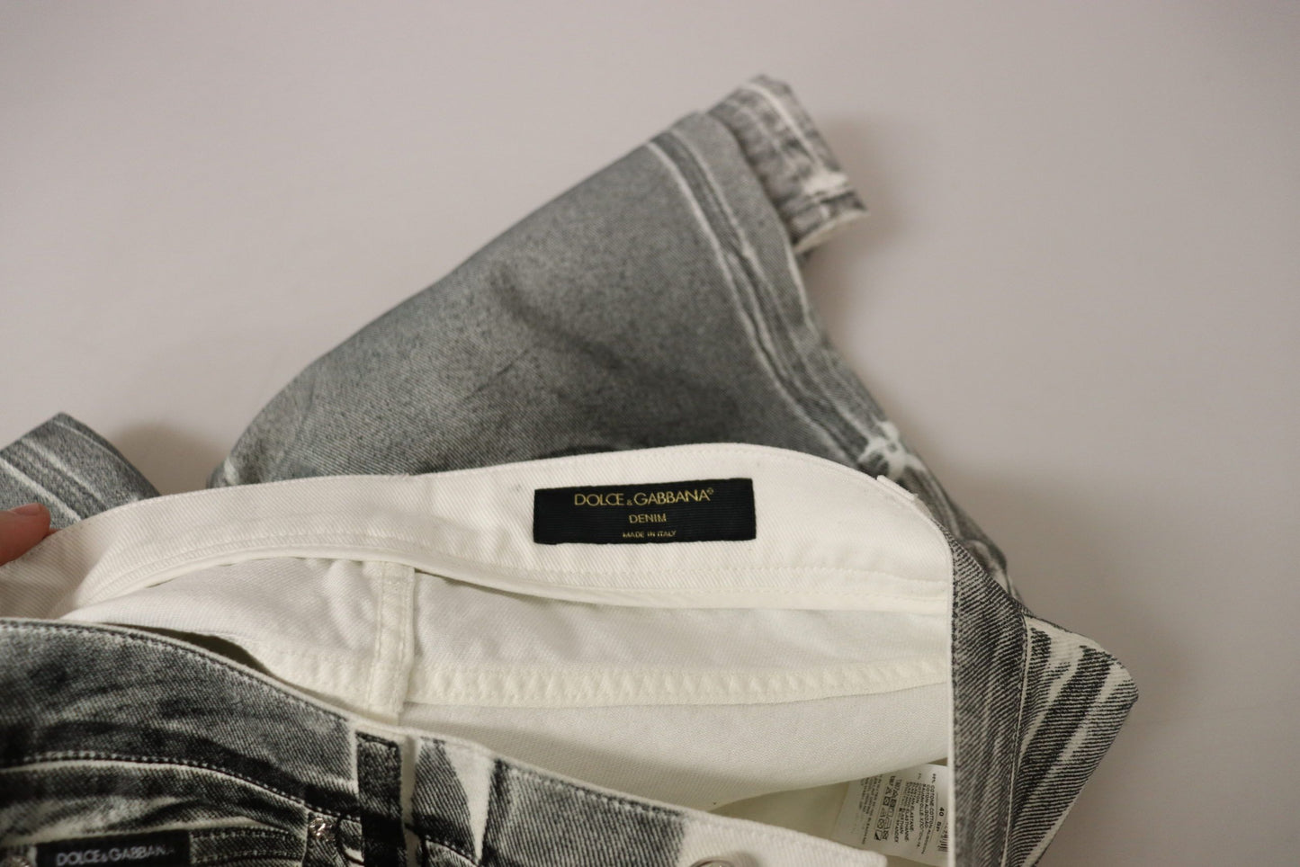 Dolce &amp; Gabbana Grau verwaschene Jeanshose mit hoher Taille aus Baumwolle