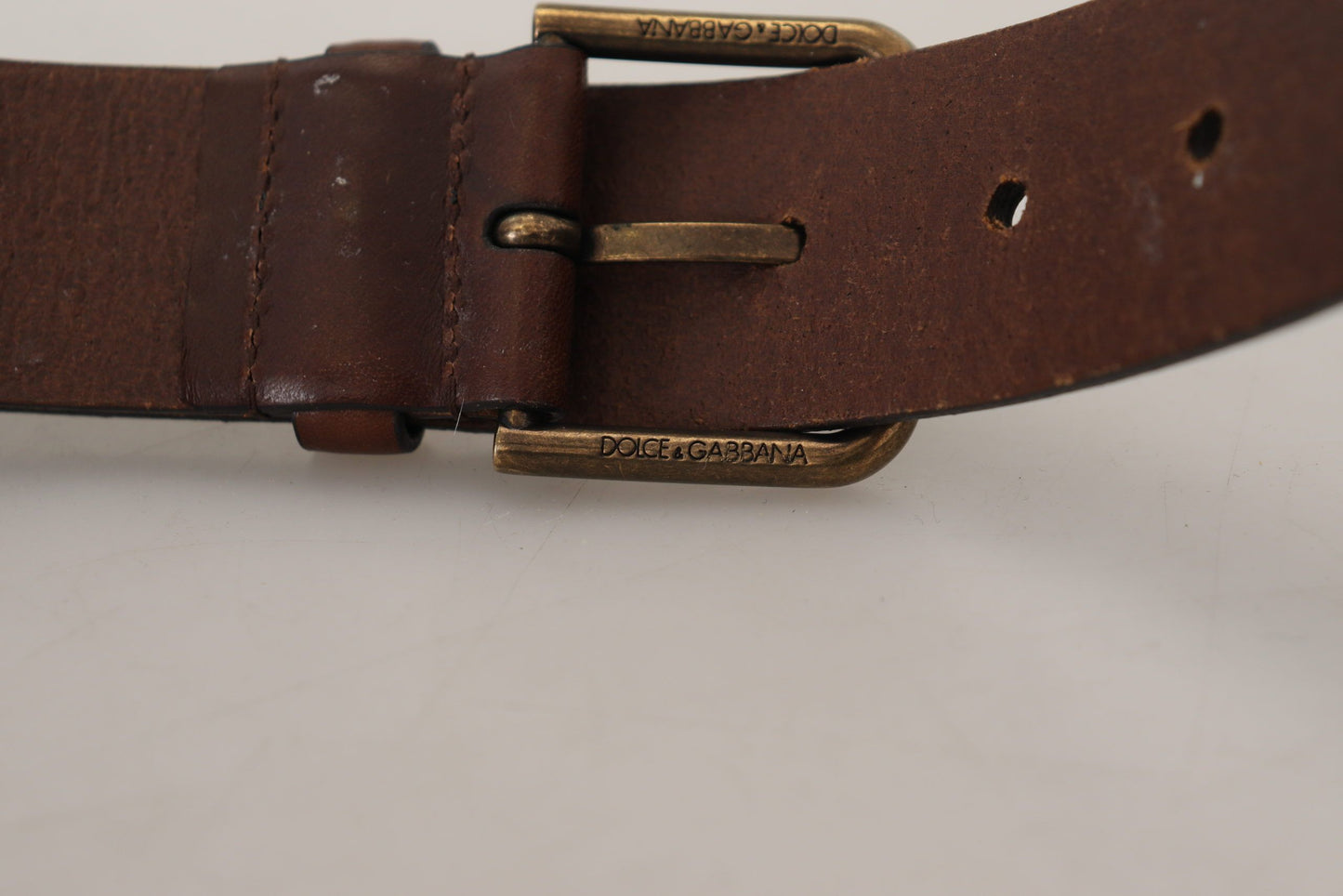 Dolce &amp; Gabbana Brauner Ledergürtel mit goldener Metallschnalle und Karabiner
