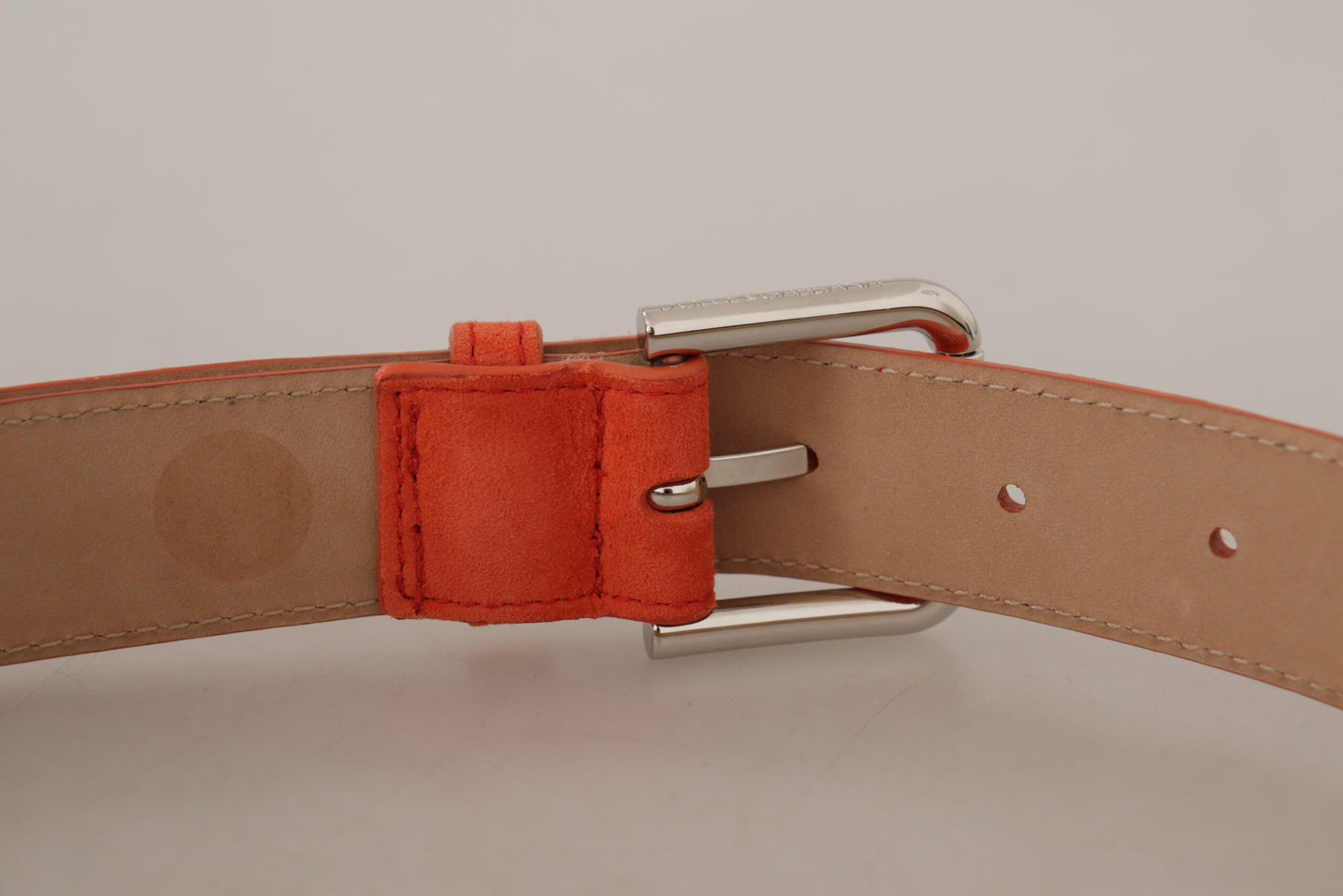 Dolce &amp; Gabbana – Orangefarbener Wildledergürtel mit silberner Logo-Metallschnalle