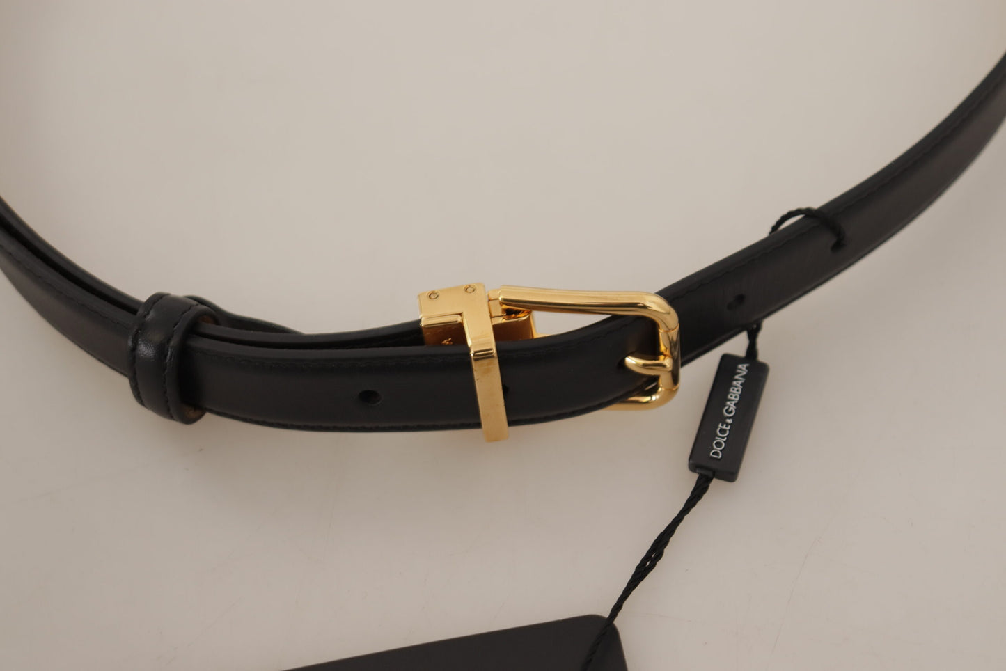 Dolce &amp; Gabbana – Schwarzer Gürtel aus Kalbsleder mit goldener Metalllogo-Schnalle