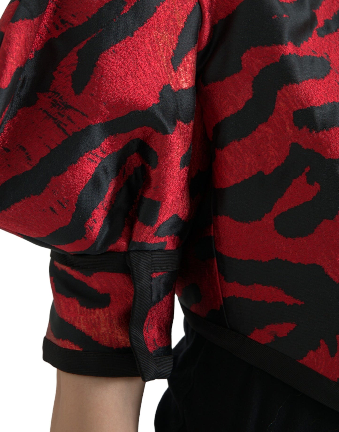 Dolce &amp; Gabbana – Kurzmanteljacke mit schwarzem und rotem Muster