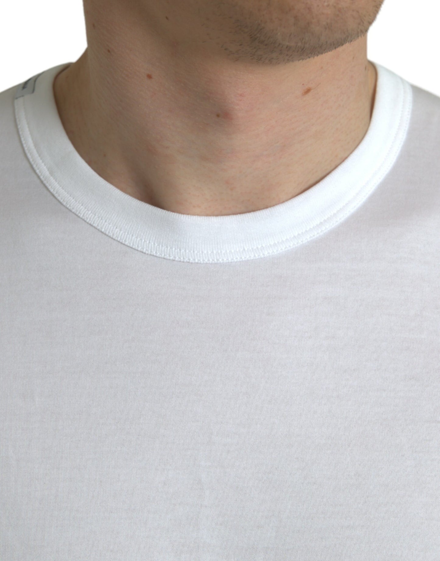 Dolce &amp; Gabbana – Weißes T-Shirt mit Rundhalsausschnitt und kurzen Ärmeln und Logo