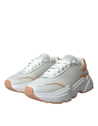 Dolce &amp; Gabbana – Daymaster – Sneaker aus Leder in Weiß und Pfirsich