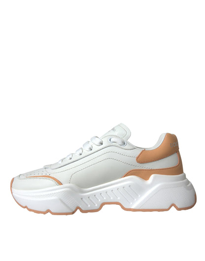 Dolce &amp; Gabbana – Daymaster – Sneaker aus Leder in Weiß und Pfirsich
