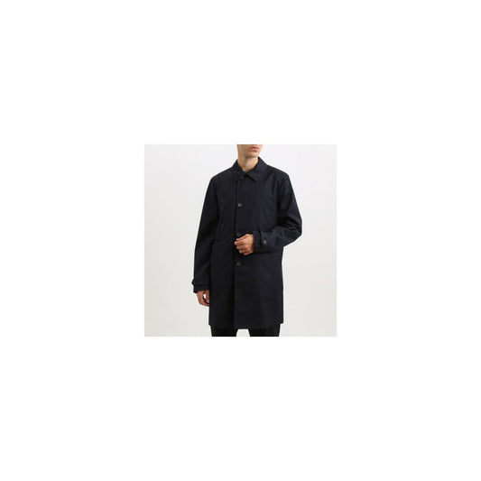 Blaue Polyesterjacke hinzufügen