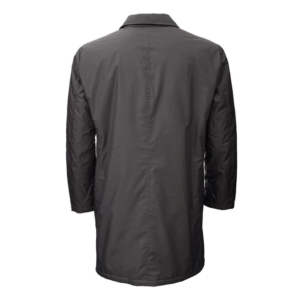 Braune Polyesterjacke hinzufügen