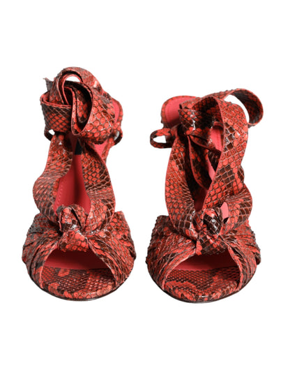 Dolce &amp; Gabbana Korallenrote Exotische Leder Heels Sandalen Schuhe
