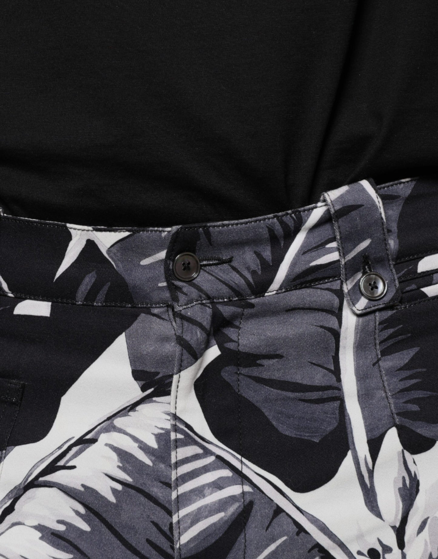 Dolce &amp; Gabbana Gray Banana Leaf Cotton Stretch Capri Pants