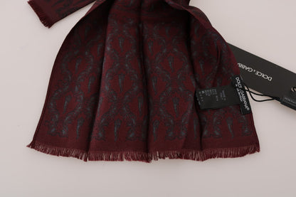 Dolce &amp; Gabbana Bordeaux Seidenschal mit Krone und Chili