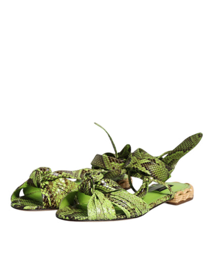 Dolce &amp; Gabbana Grüne Sandalen mit Knöchelwickel und Tiermuster