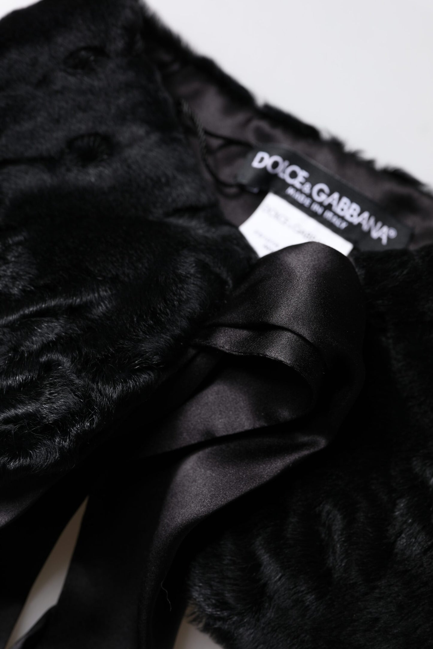 Dolce &amp; Gabbana Schwarzer Lammfell-Halswärmer für Damen, Winterschal