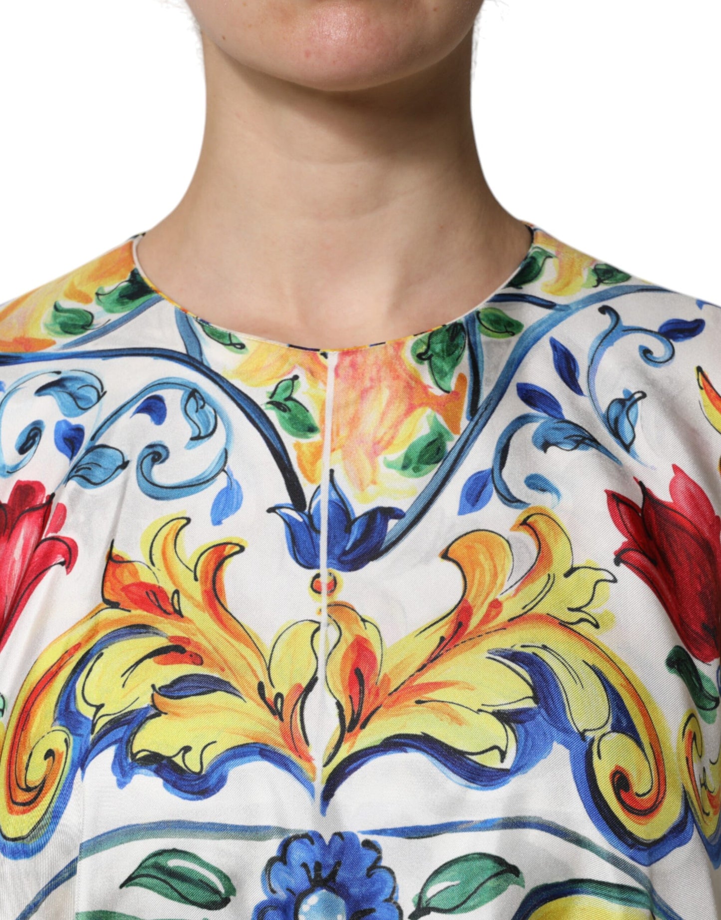 Dolce &amp; Gabbana – Mehrfarbiges Majolika-Kaftan-Maxikleid mit kurzen Ärmeln