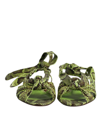 Dolce &amp; Gabbana Grüne Sandalen mit Knöchelwickel und Tiermuster