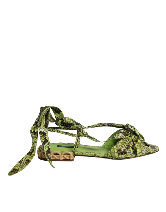 Dolce &amp; Gabbana Grüne Sandalen mit Knöchelwickel und Tiermuster