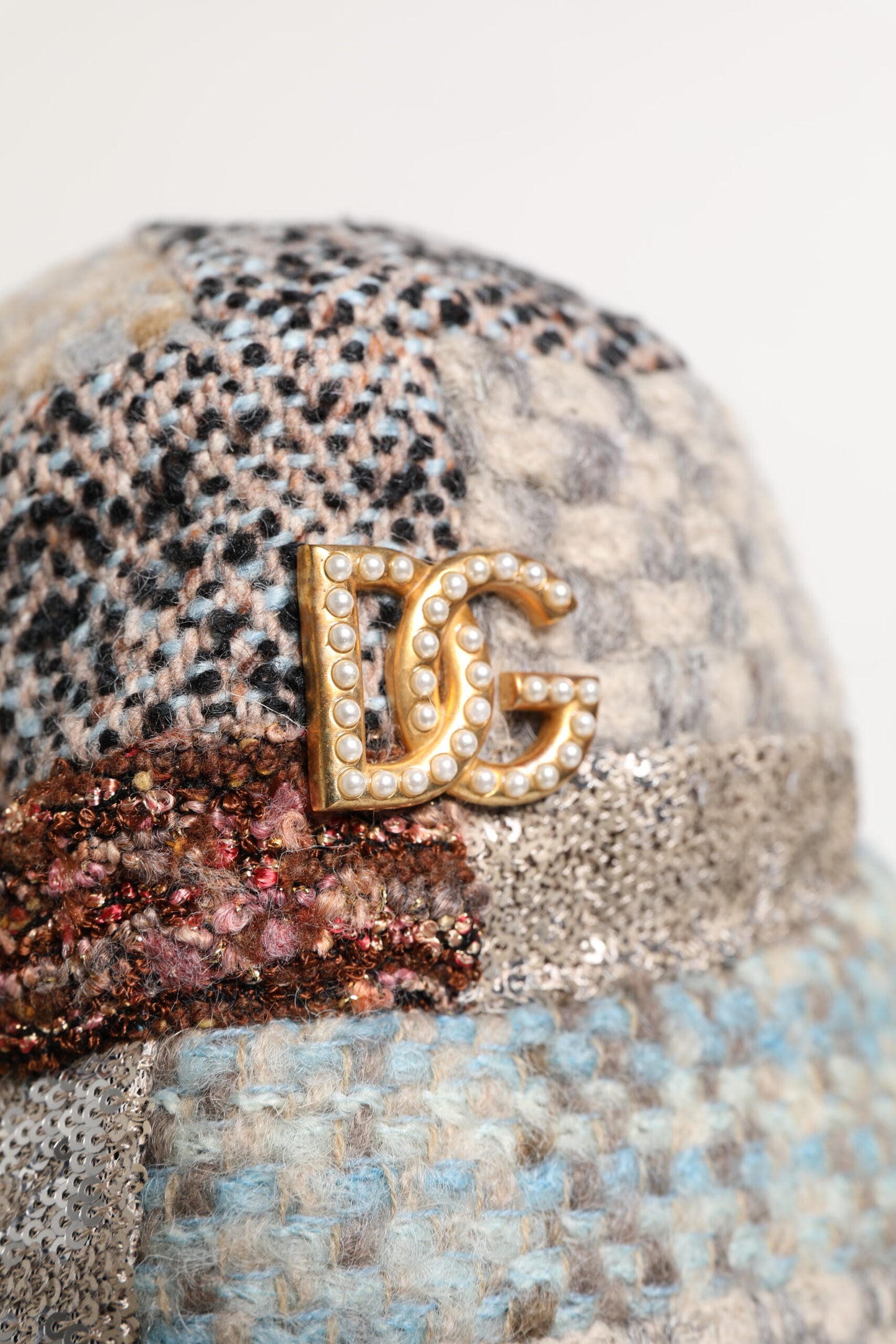 Dolce &amp; Gabbana – Fischerhut mit mehrfarbigem Patchwork-Verzierung