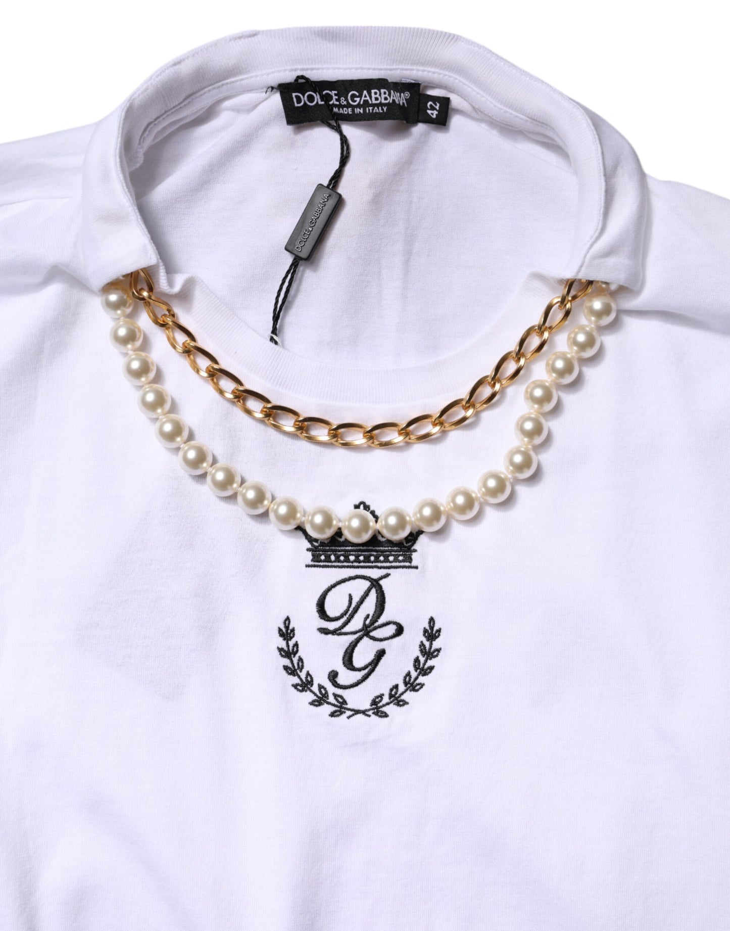 Dolce &amp; Gabbana Weißes T-Shirt aus Baumwolle mit Rundhalsausschnitt und Perlenkette