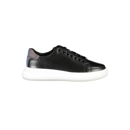 Calvin Klein – Schicke, kontrastierende Schnür-Sneaker
