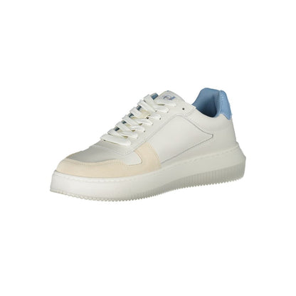 Calvin Klein – Umweltfreundliche Sneakers mit kontrastierenden Details