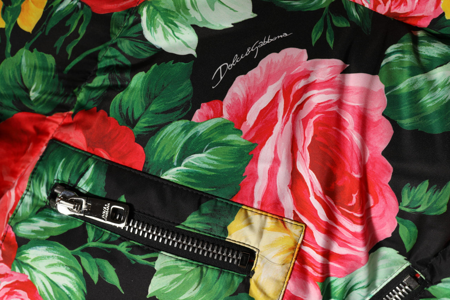 Dolce &amp; Gabbana – Pufferjacke mit Kapuze und mehrfarbigem Blumenmuster