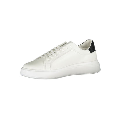 Calvin Klein – Elegante weiße Sneakers mit Kontrastakzenten