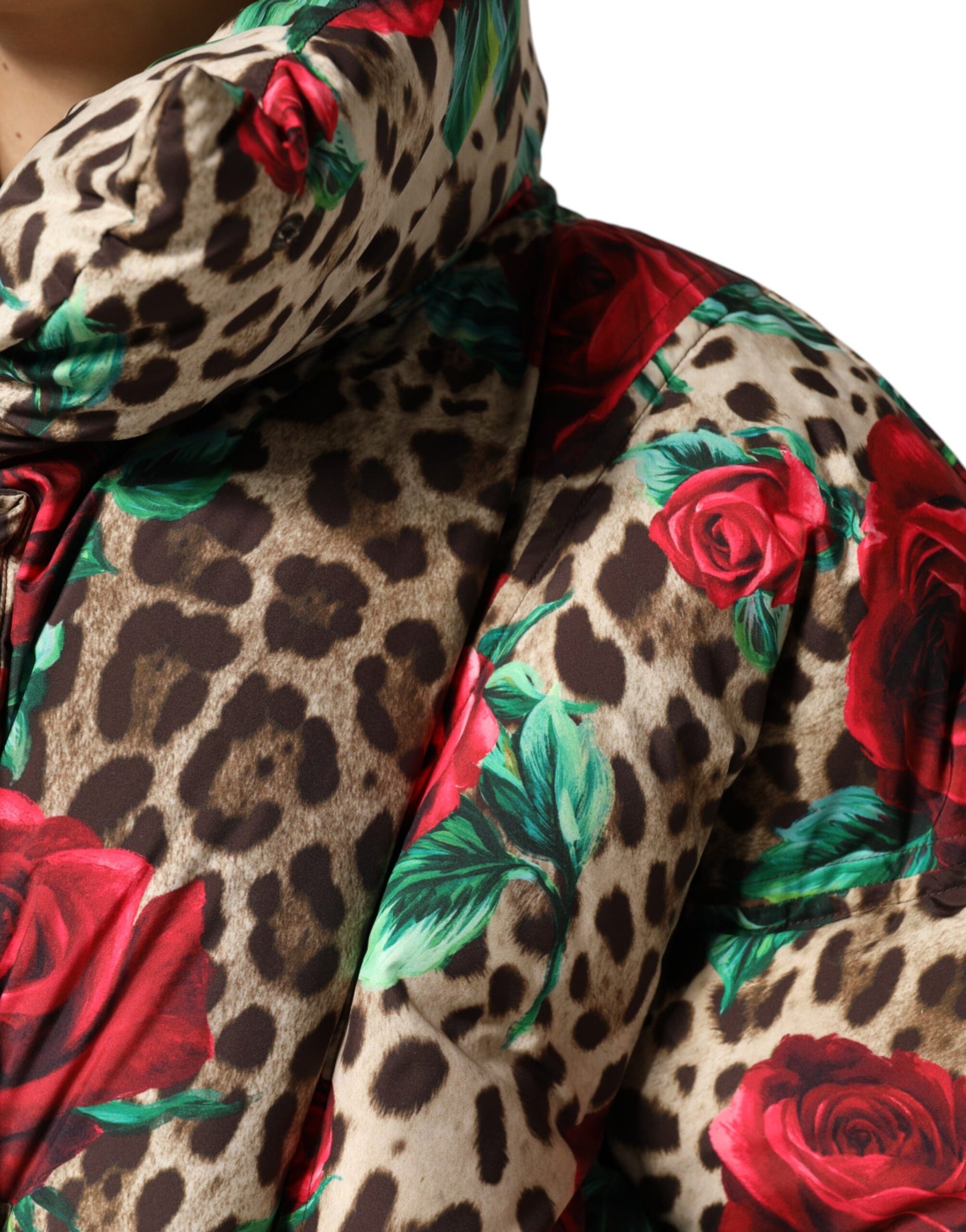 Dolce &amp; Gabbana – Steppjacke mit Leopardenmuster und Rosenmuster in mehreren Farben