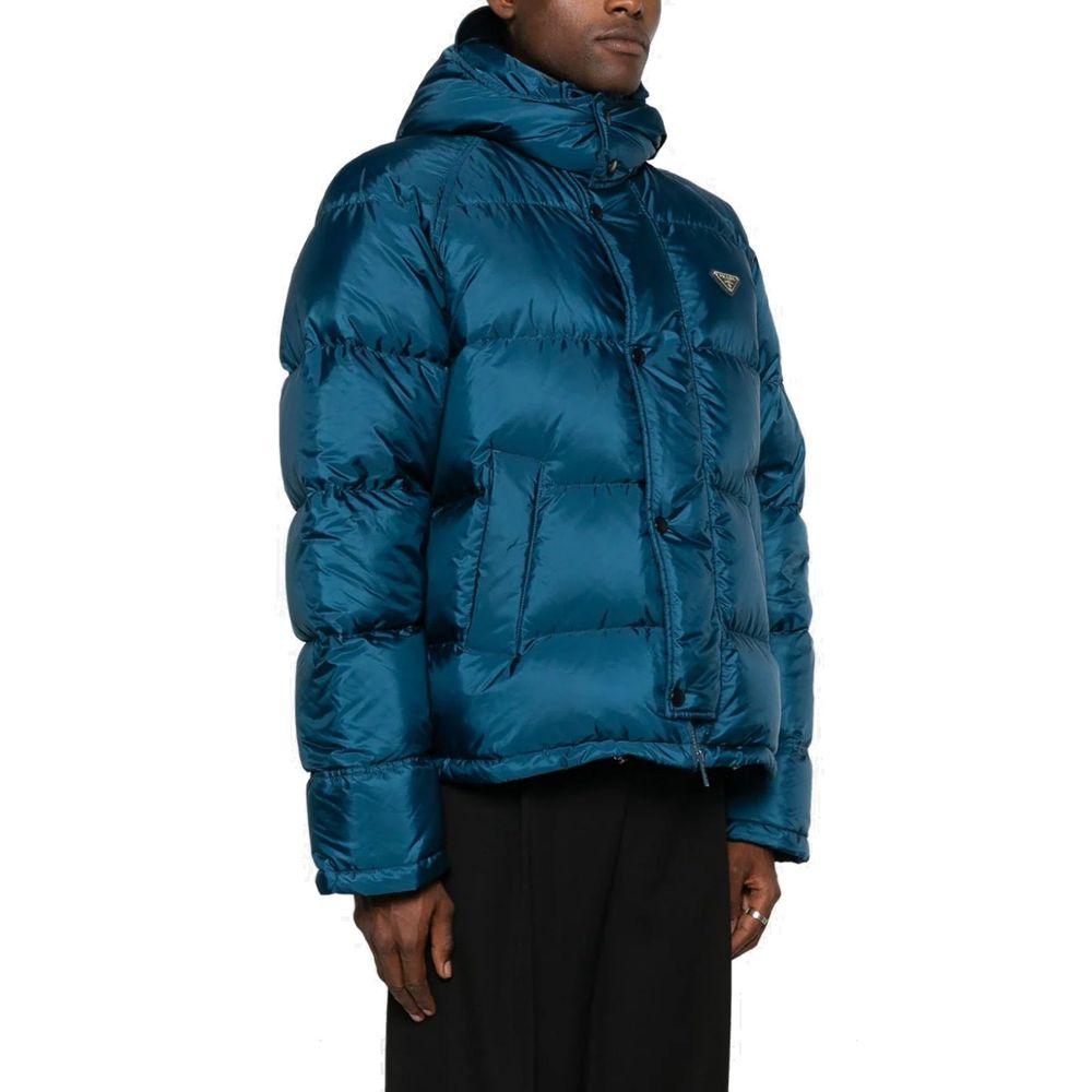 Prada Daunenjacke mit Dreieckslogo