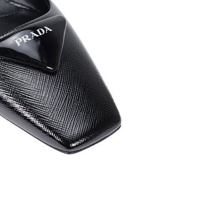 Prada Pumps aus Saffiano-Leder