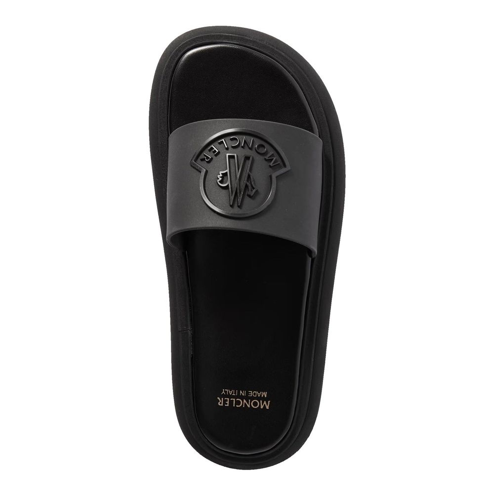Moncler Logo-Slides