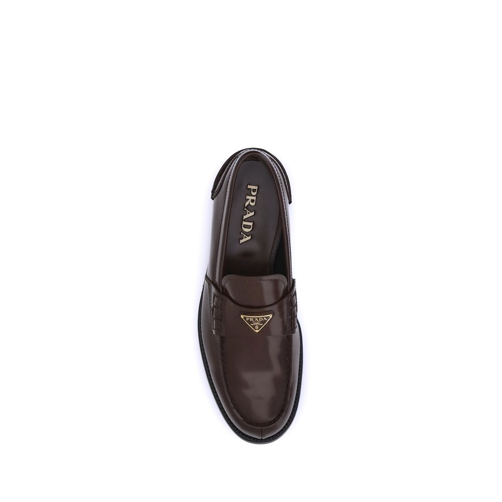 Prada Loafer mit dreieckiger Plakette